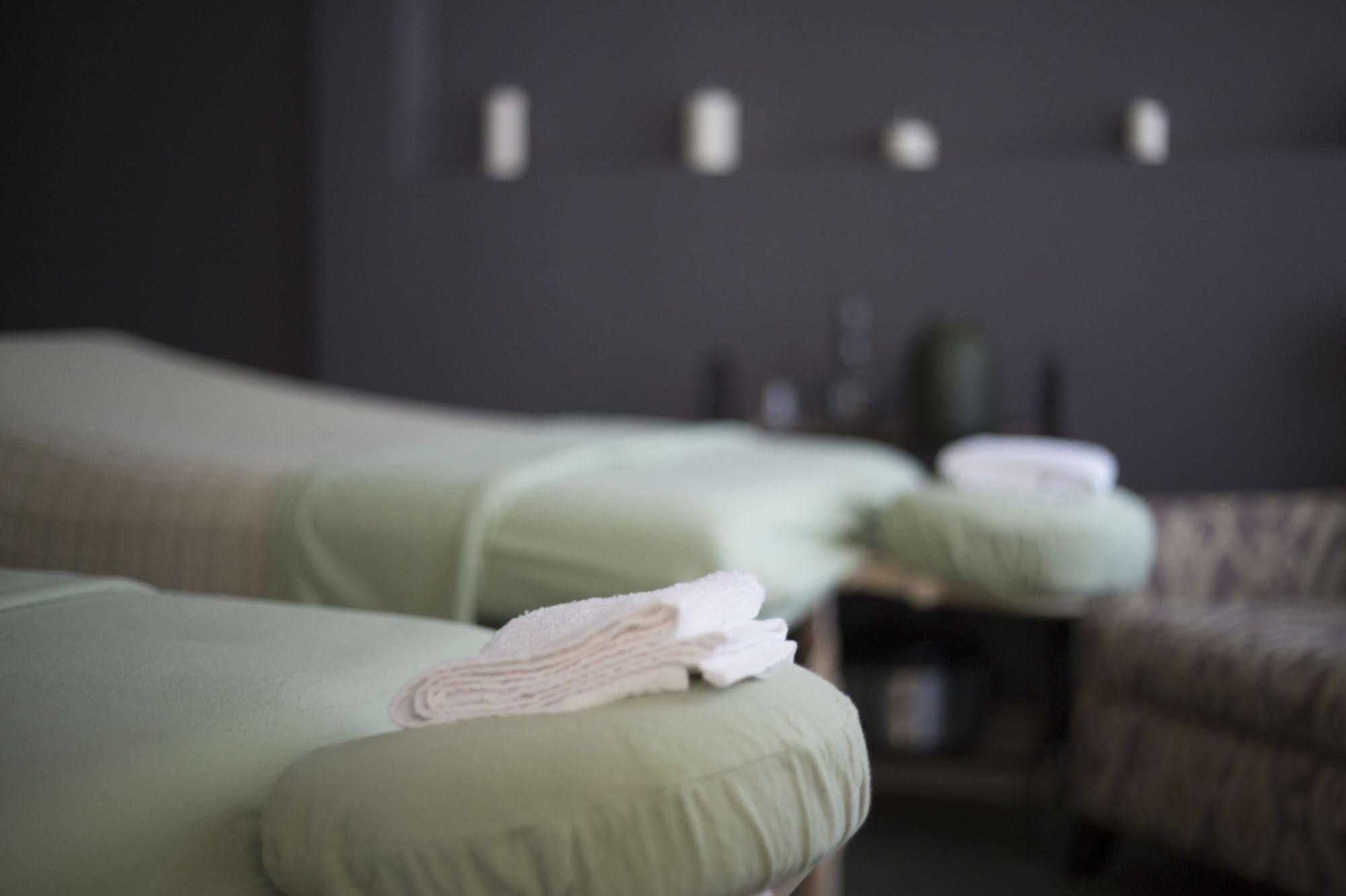 פרובינסטאון The Seaglass Inn & Spa מראה חיצוני תמונה
